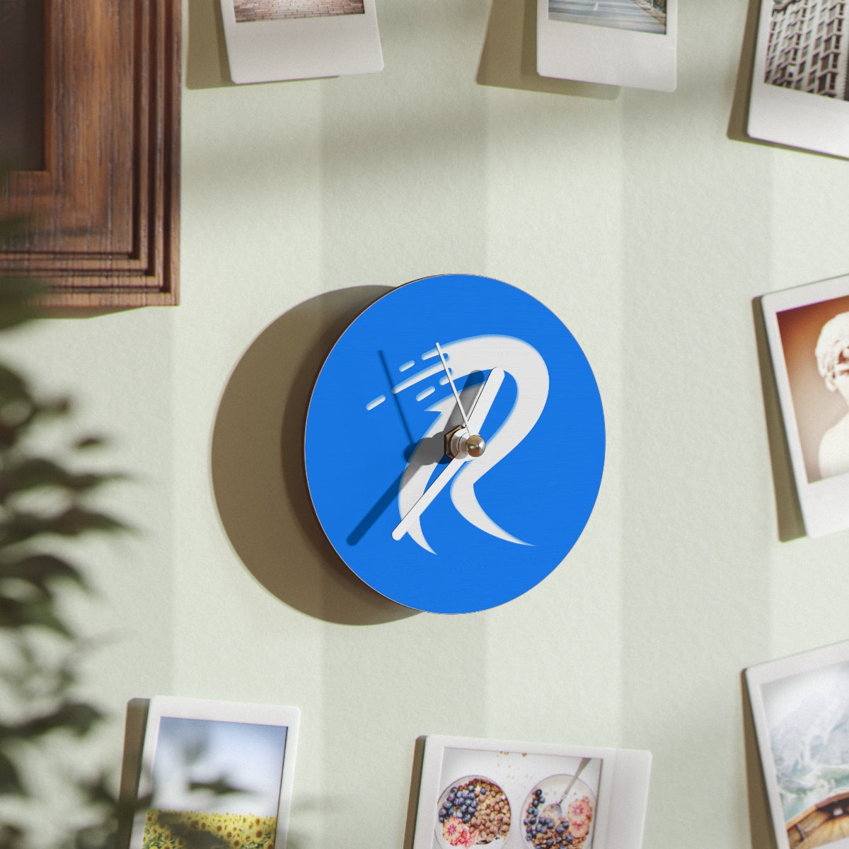 Centric Rise Fun Wall Clocks